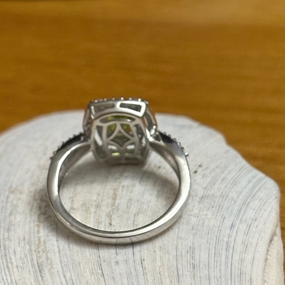 Radiant Cut Natural Peridot & Zircon Halo Ring Sterling Silver Size 7 - Picture 9 of 14
